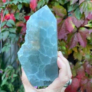 Beautiful snowball fluorite. Sparkles in the sun and perfect show piece.